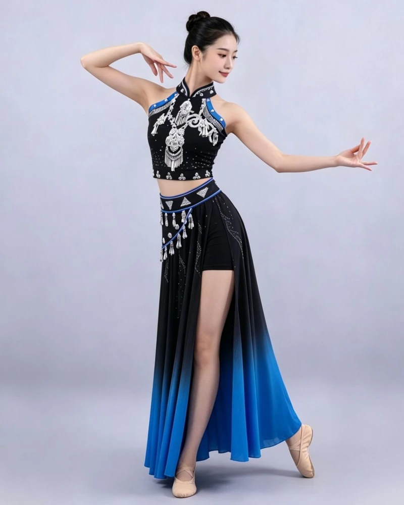 Black and Blue Split-Skirt Dance Set — reviewed display photograph