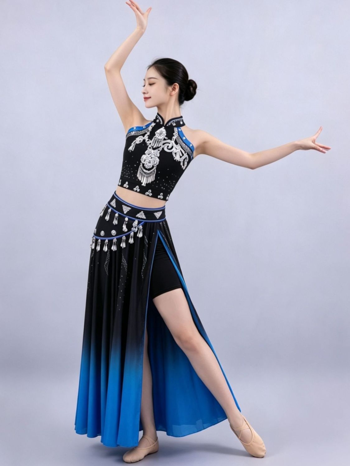 Black and Blue Split-Skirt Dance Set — photograph 1